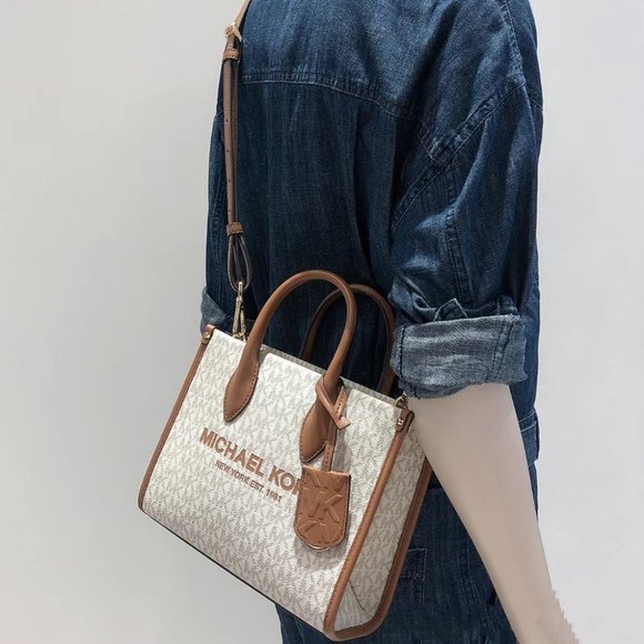 NWT Michael Kors Tote - Picture 7 of 8